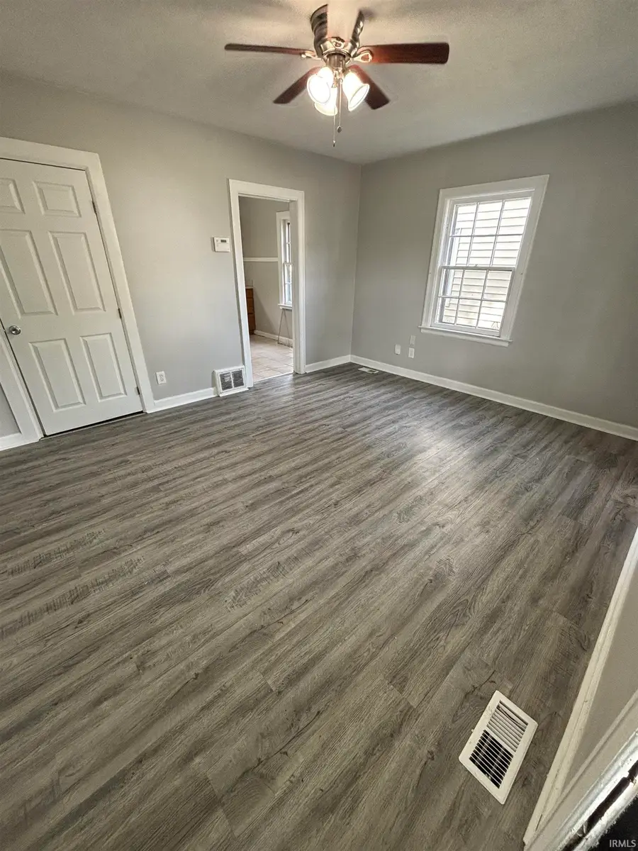 928 Negley Avenue, Evansville, IN 47711 - Image #2