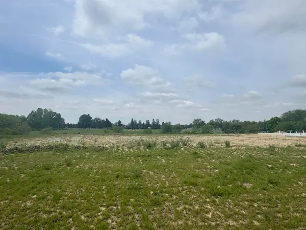 586 Keltic Pines Boulevard, Huntertown, IN 46748