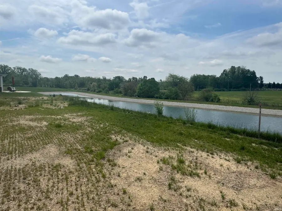 586 Keltic Pines Boulevard, Huntertown, IN 46748 - Image #2