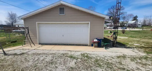 1003 W 4th Street, Bicknell, IN 47512