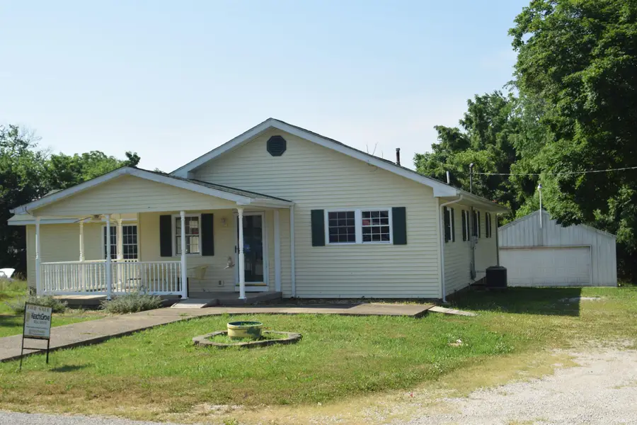 2104 Norton Lane, Bedford, IN 47421 - Image #2