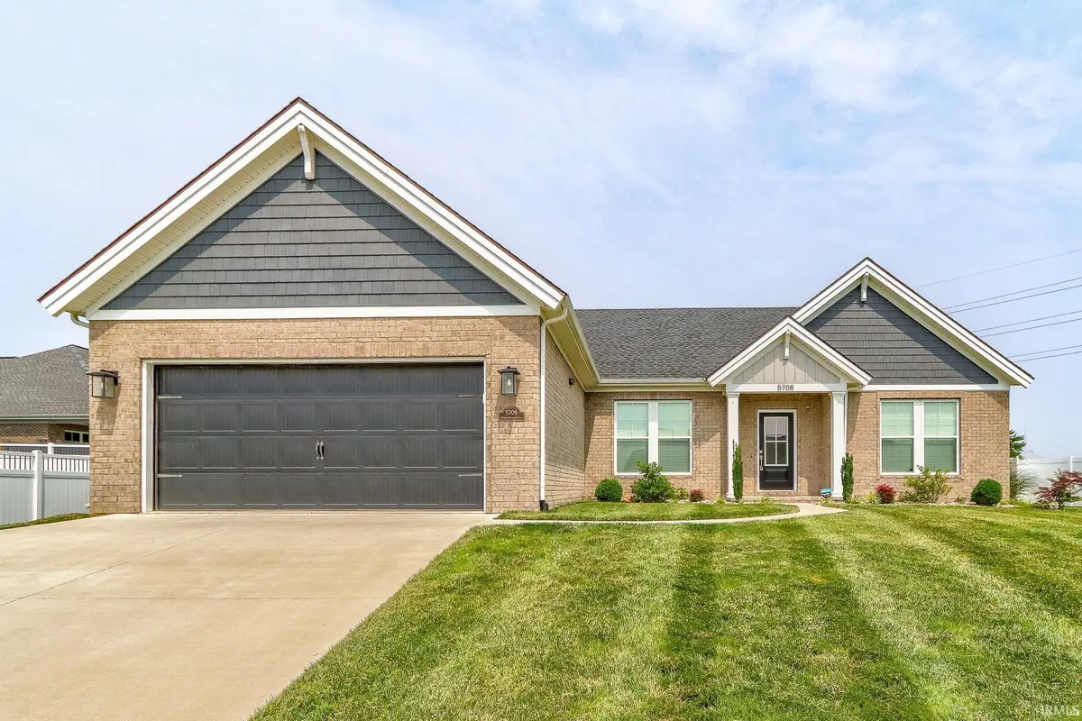 5708 Abbe Wood Drive, Newburgh, IN 47630 - Image #1
