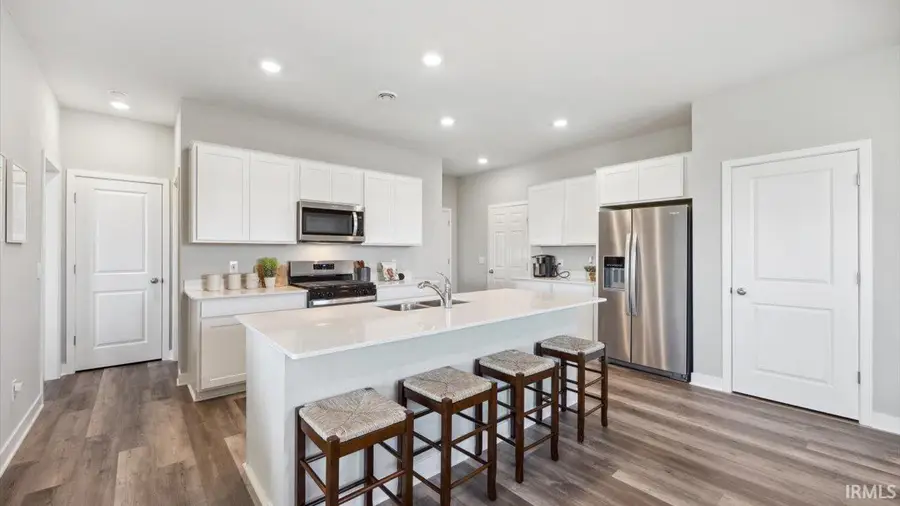 1041 Stuckey Pointe Pass, Fort Wayne, IN 46818 - Image #3