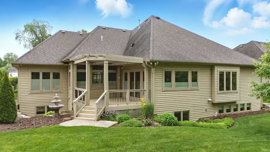 15821 Winterberry Court, Huntertown, IN 46748 - Image #2