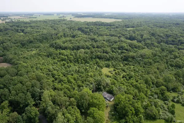 1233 N Mexico Road, Peru, IN 46970