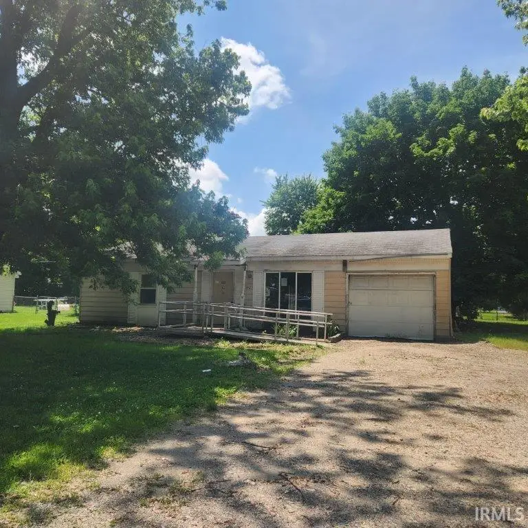 1823 Cambridge Drive, Warsaw, IN 46580 - Image #1