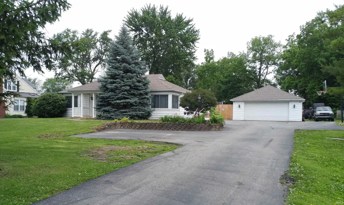 402 W Perkins Street, Hartford City, IN 47348 - Image #1