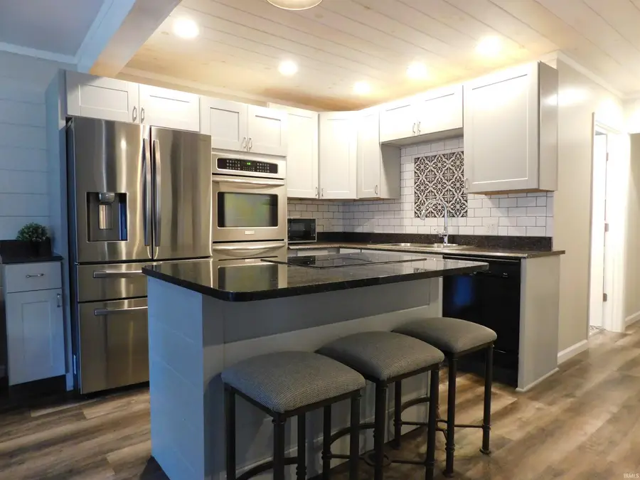 9118 S Don Way, Claypool, IN 46510 - Image #3