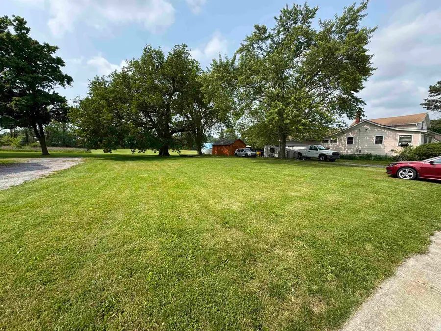 618 E Main Street, Butler, IN 46721 - Image #2