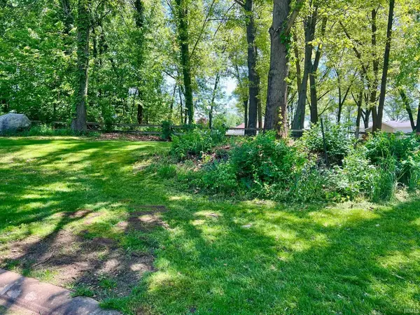 55420 Forest Cove Court, New Carlisle, IN 46552