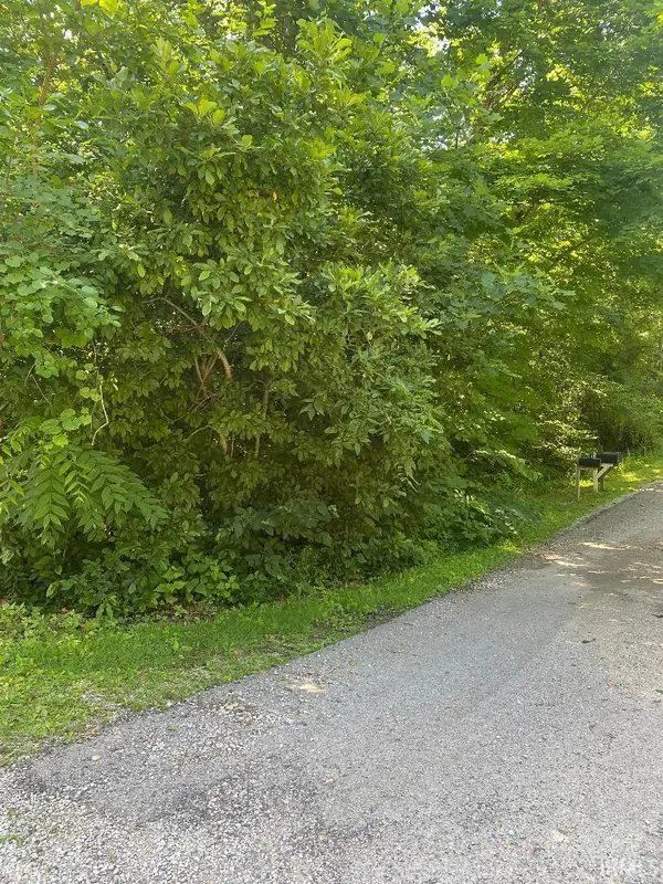 Northwood Lane N Northwood Lane Street, Bloomfield, IN 47424