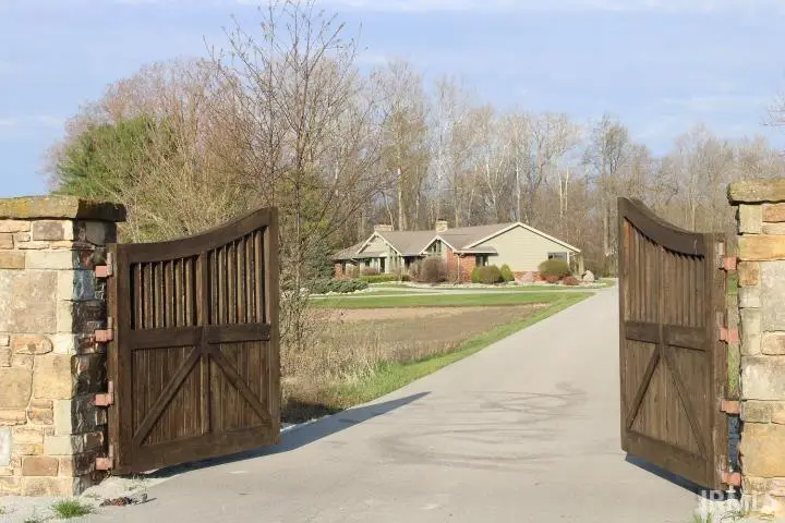 5933 Hoagland Road, Hoagland, IN 46745 - #3