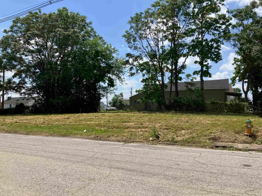 219 E Michigan Street, Evansville, IN 47711 - Image #3