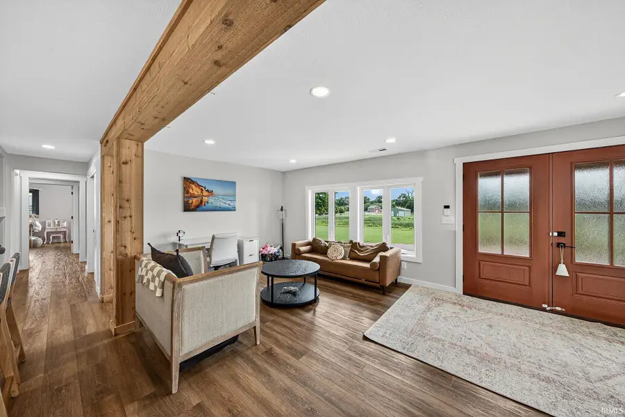 9061 E Hatchery Road, Syracuse, IN 46567 - Image #2