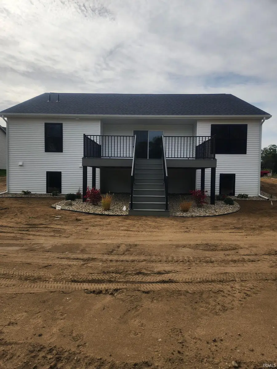 2554 Timberstone Drive East, Elkhart, IN 46516 - Image #3