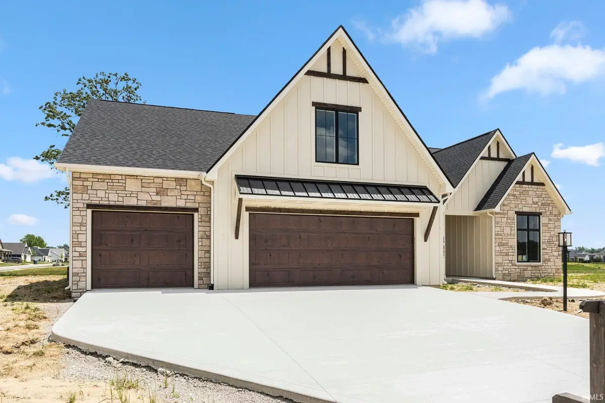 17882 Pavia Pass, Huntertown, IN 46748 - Image #1