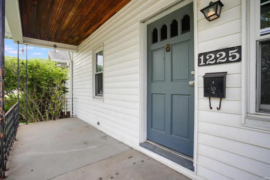 1225 S Harlan Avenue, Evansville, IN 47714 - #2