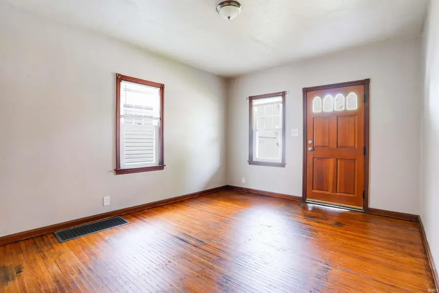 1225 S Harlan Avenue, Evansville, IN 47714 - #3