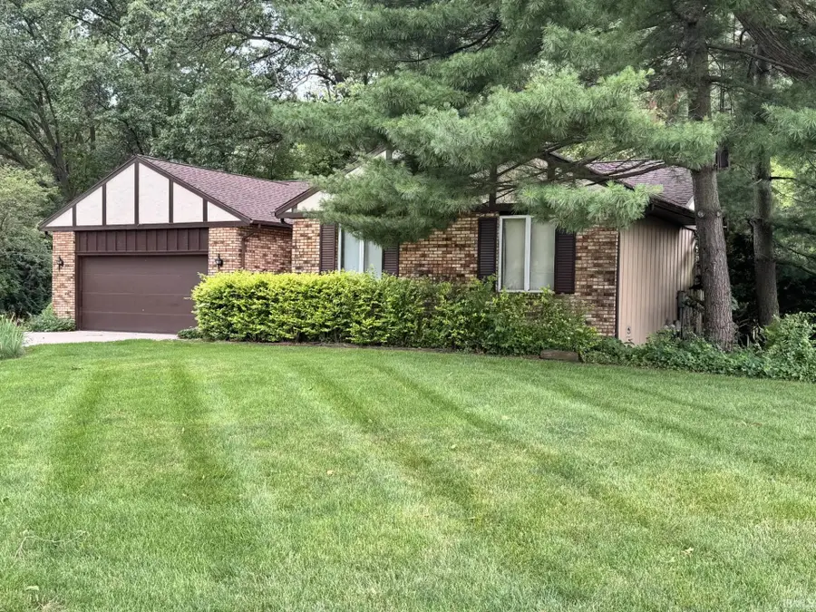 55045 Cobus Lane, Elkhart, IN 46514 - Image #2