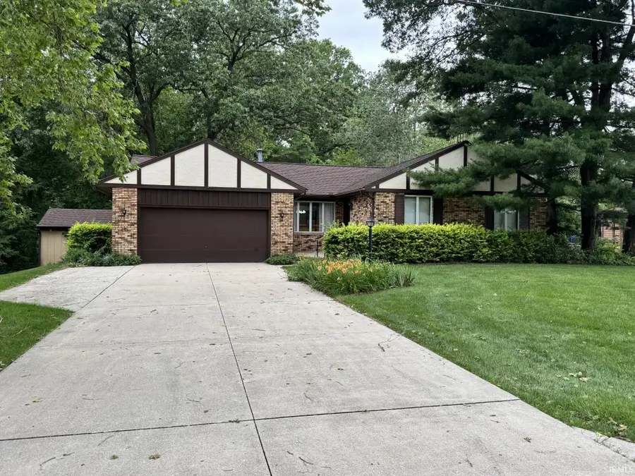 55045 Cobus Lane, Elkhart, IN 46514 - Image #3