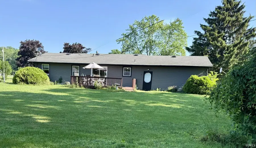 18460 Brewster Drive, Bristol, IN 46507 - #2