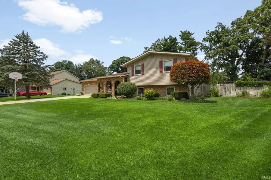 52526 Farmingdale Drive, Granger, IN 46530 - Image #2