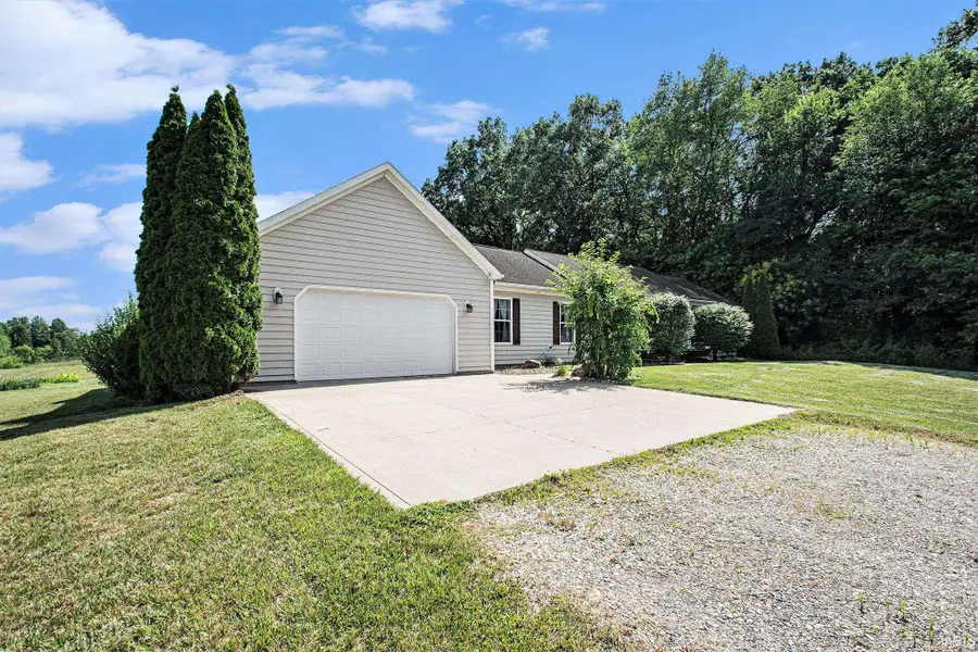 10858 County Road 4, Middlebury, IN 46540 - Image #2
