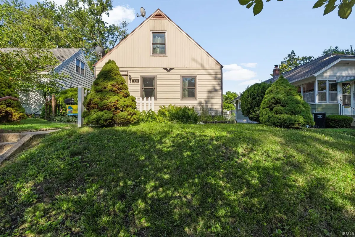 1421 N Brookfield Street, South Bend, IN 46628 - Image #1