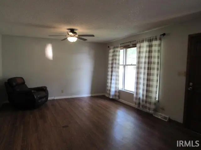 405 Washington Avenue, Mount Vernon, IN 47620 - Image #2