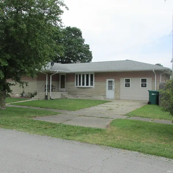 404 W Franklin Street, Colfax, IN 46035