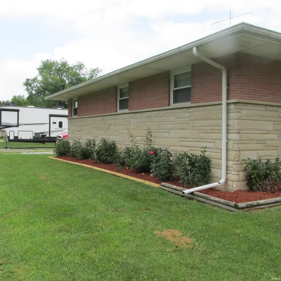 404 W Franklin Street, Colfax, IN 46035 - Image #2