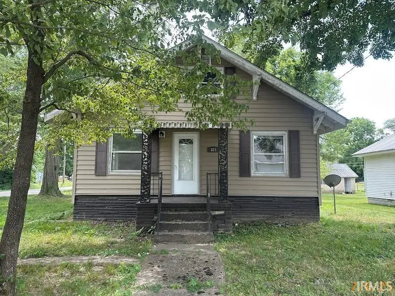 321 E Oak Street, Oakland City, IN 47660 - Image #1