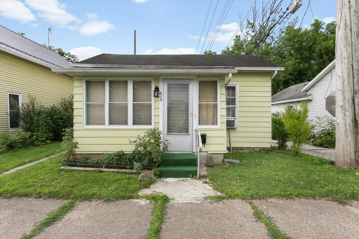 412 Queen Street, Goshen, IN 46528 - #1