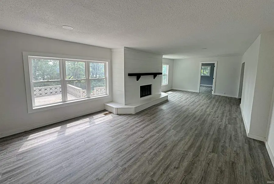 305 E Jefferson Street, Edwardsport, IN 47528 - Image #3