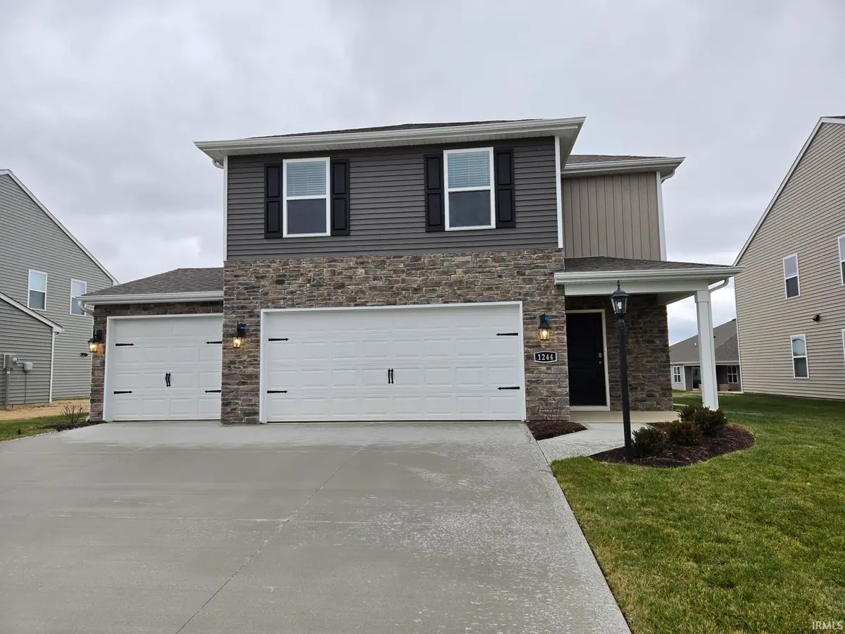 1244 Stuckey Pointe Pass, Fort Wayne, IN 46818 - Image #1