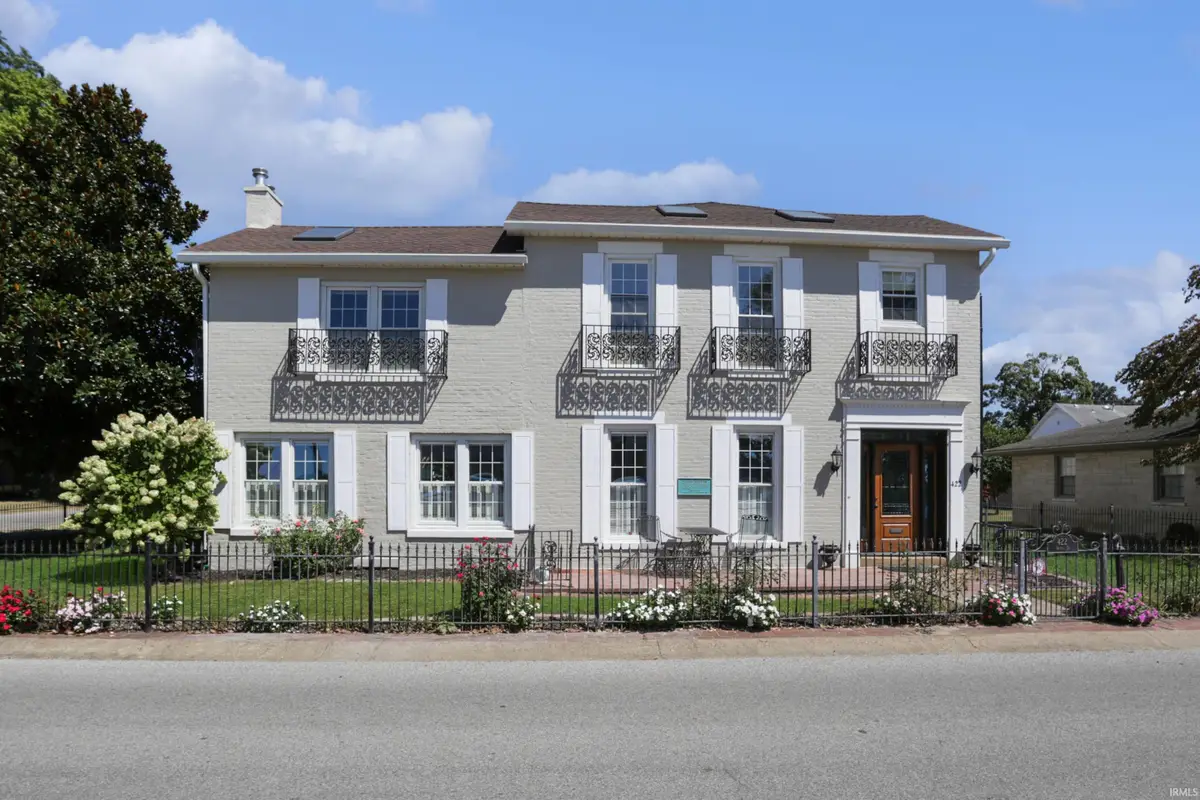 422 W Water Street, Newburgh, IN 47630 - Image #1