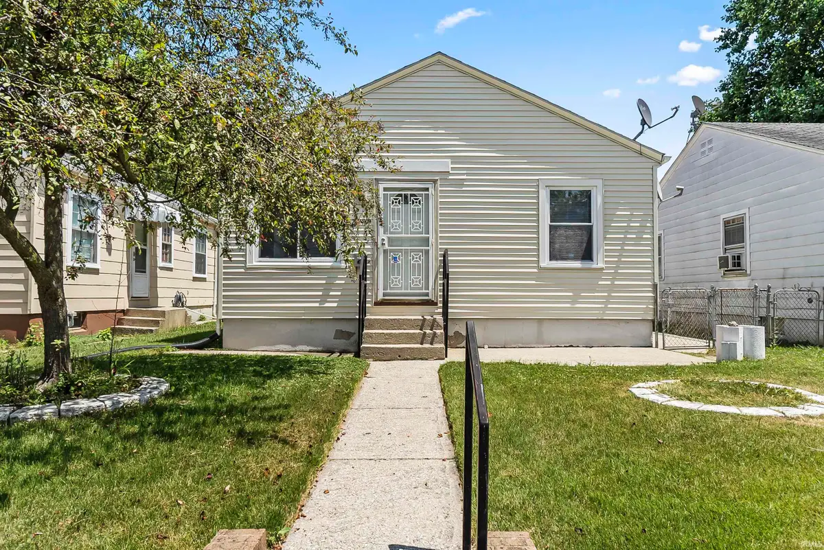 2049 Phenie Street, Fort Wayne, IN 46802 - Image #1