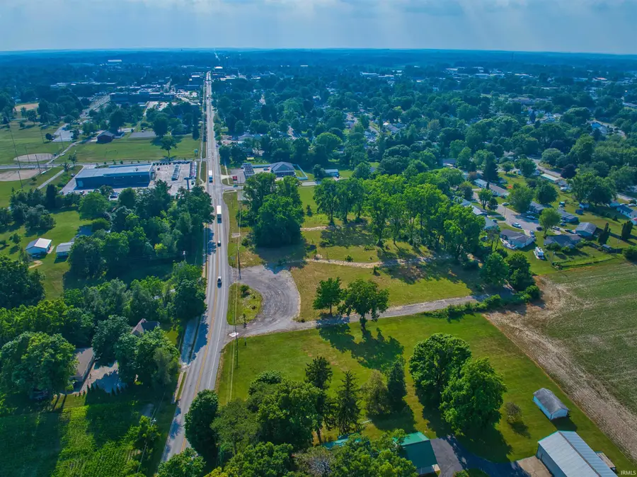 941 E Maumee Street, Angola, IN 46703 - Image #3