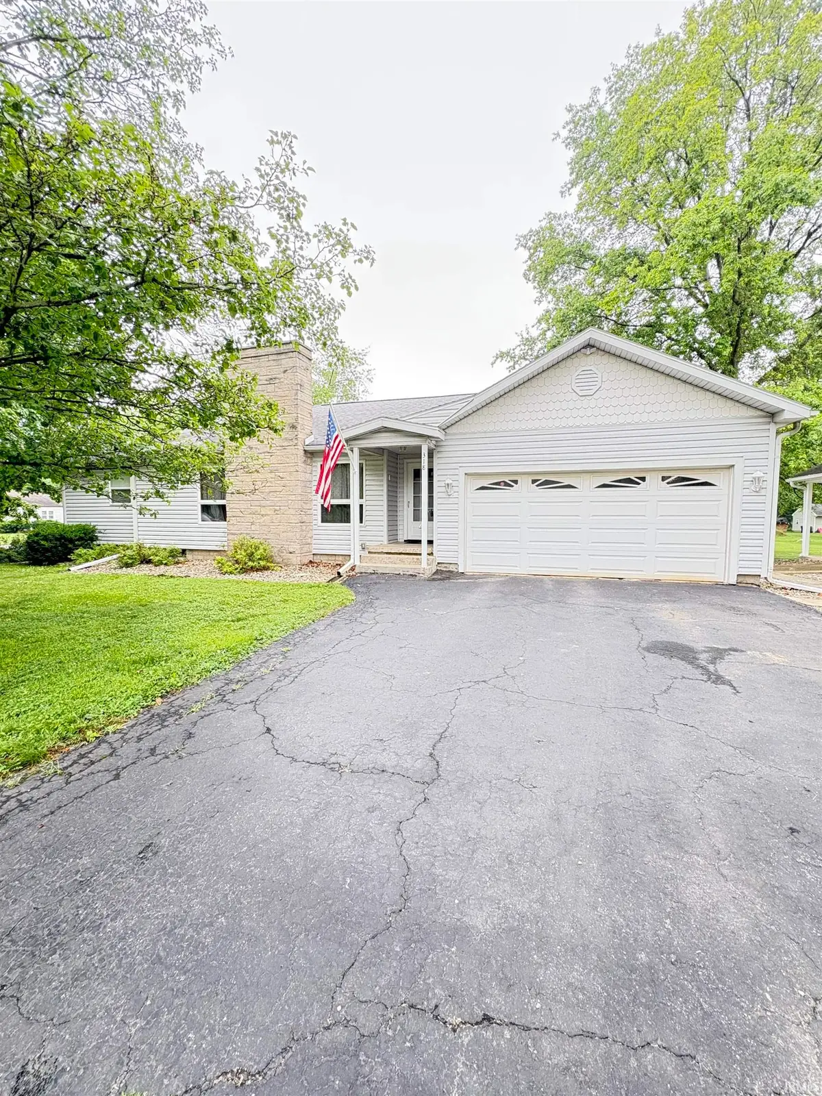 318 Clinton Street, Mulberry, IN 46058 - Image #1