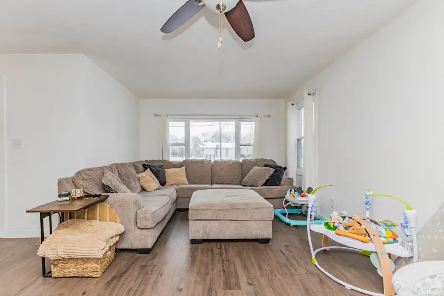 6328 W Bethel Avenue, Muncie, IN 47304 - Image #2