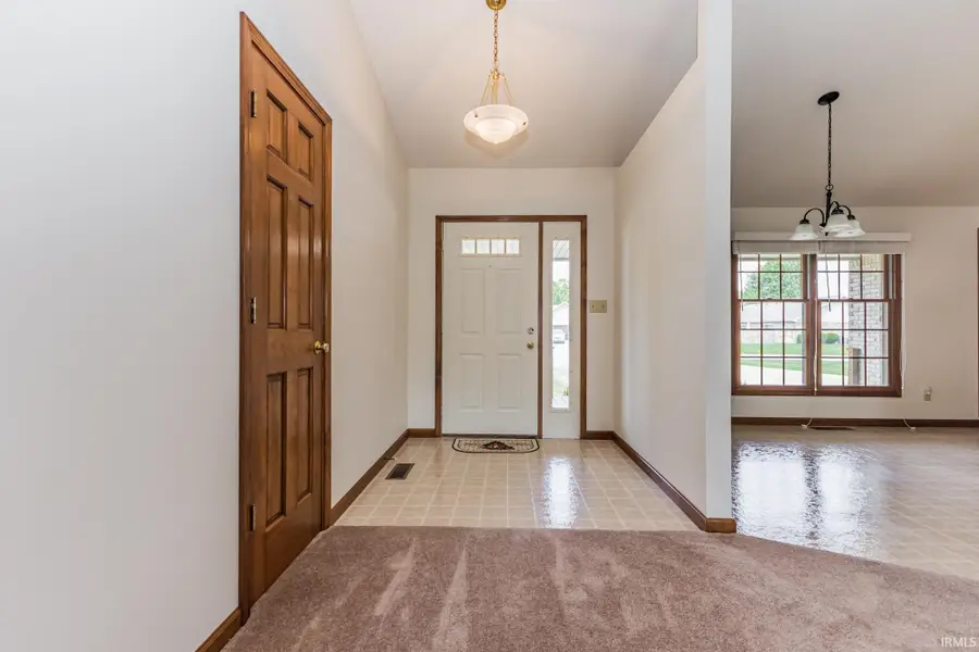 7813 O'hare Circle, Yorktown, IN 47396 - Image #2