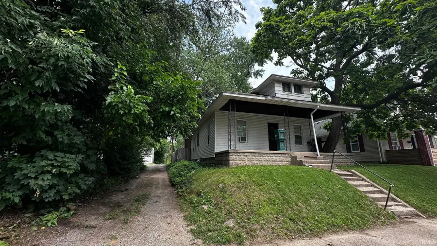 1809 Elwood Avenue, South Bend, IN 46628 - Image #2