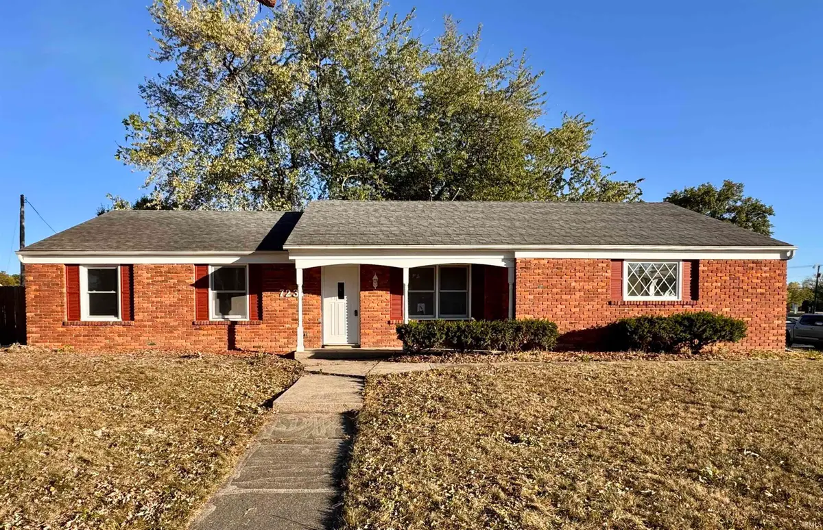 7231 Treverton Drive, Fort Wayne, IN 46816 - Image #1