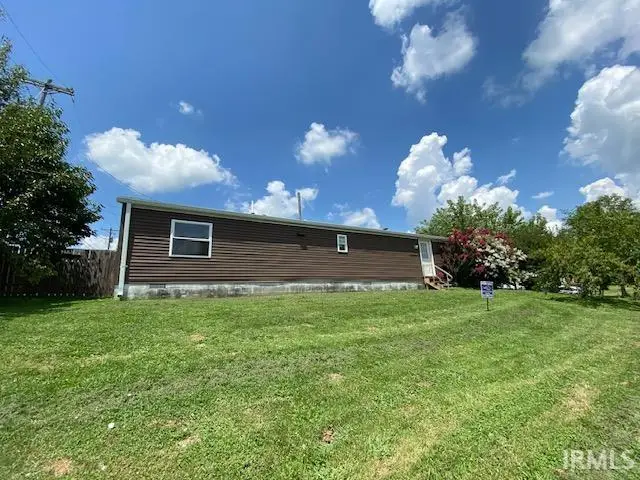 715 S 10th Street, Petersburg, IN 47567 - Image #1