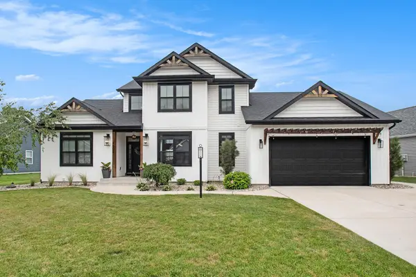 1602 Cobble Hills Drive, Osceola, IN 46561