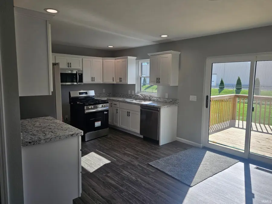 365 E Country Lane, Shipshewana, IN 46565 - Image #2