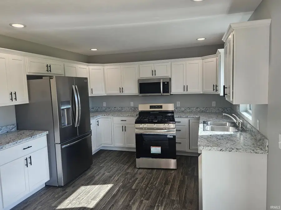 365 E Country Lane, Shipshewana, IN 46565 - Image #3