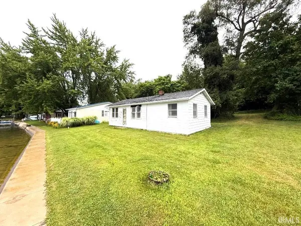 7080 S 080 E, Wolcottville, IN 46795