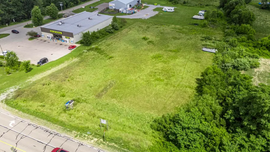 2530 N 200 W, Angola, IN 46703 - Image #2