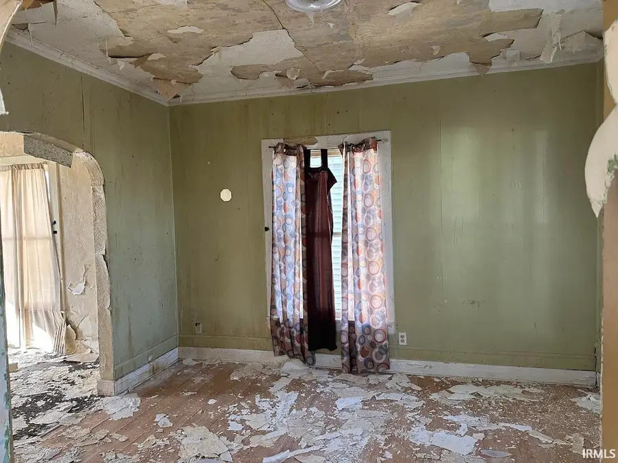 661 Lawndale Street, South Bend, IN 46628 - Image #2